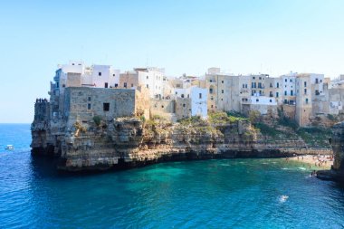 Polignano bir kısrak görüntülemek, Apulia, İtalya