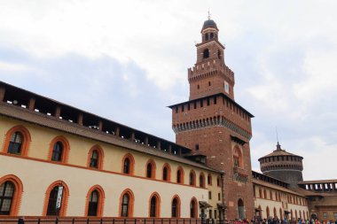 Sforza Kalesi görünümü, Milano, İtalya