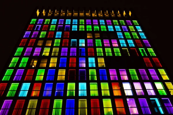 Textura de janelas coloridas. Fundo de luz de néon — Fotografia de Stock