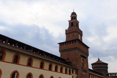 Sforza Kalesi görünümü, Milano, İtalya