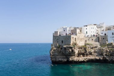 Polignano bir kısrak görüntülemek, Apulia, İtalya