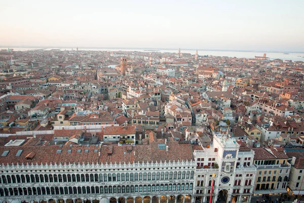 Vista aérea de Veneza ao amanhecer, Itália — Fotografia de Stock
