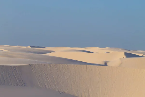 Dunas de areia branca panorama do Parque Nacional Lencois Maranhenses — Fotografia de Stock