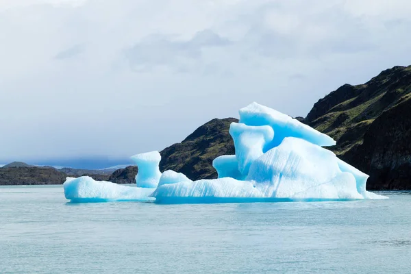 Navigációs Argentino-tó, Patagónia táj, Argentína — Stock Fotó