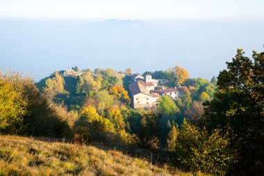 Conche'nin hermitage'ı, Trompia vadisi, Brescia. İtalya alpler dönüm noktası