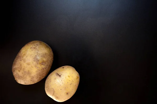 Potatoes Black Table Food Background Isolated Potatoes — Stock Photo, Image