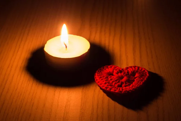 차 촛불 및 심장. — 스톡 사진