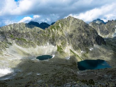 Lake Okruhle pleso ve Capie pleso Tatras dağlarda.