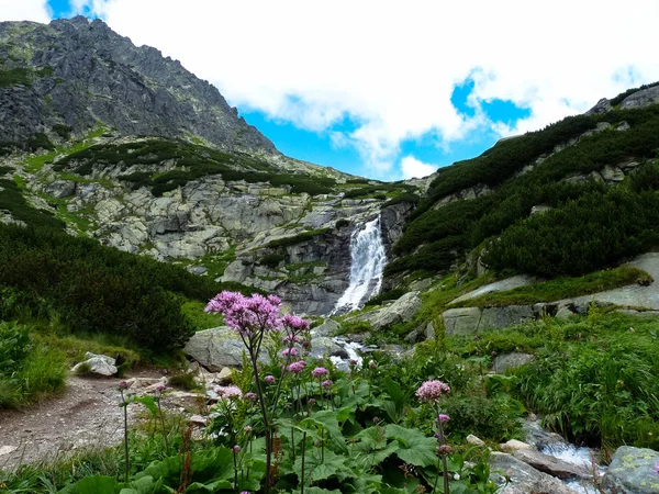 Wodospad Skok, Wysokie Tatry, Słowacja — Zdjęcie stockowe