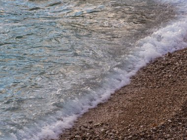 Hırvatistan 'da sahilde gel-git dalgası, Akdeniz' de Drvenik