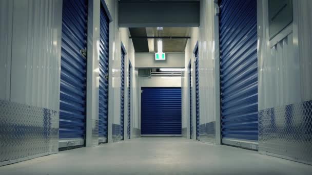 Korridoren i lagringsanläggning — Stockvideo