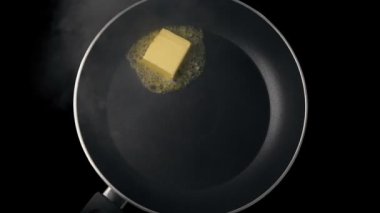 Pan genel gider çekimde tereyağı erir