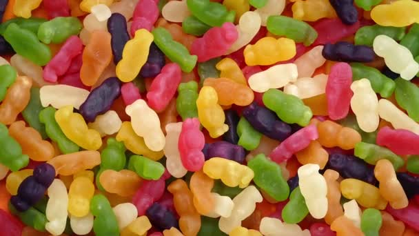 Gummy Bears Girando Lentamente — Vídeo de Stock