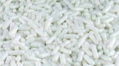 Beyaz ilaç kapsül - tıp kavramı