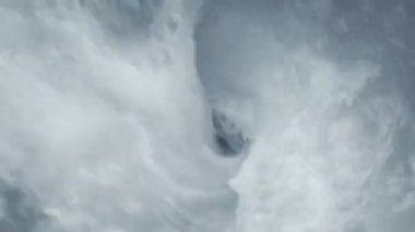 Beyaz madde drenaj Closeup yıkar
