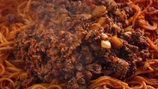 Ångande Heta Spaghetti Bolognese — Stockvideo
