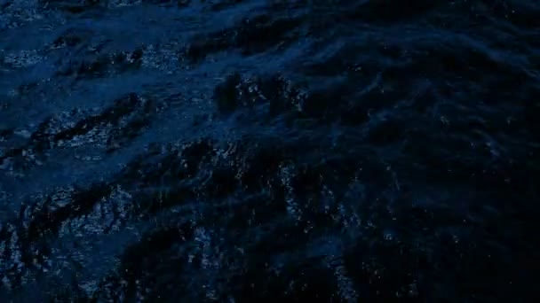 河表面在晚上 — 图库视频影像