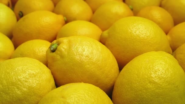 Passando Pilha Limões — Vídeo de Stock