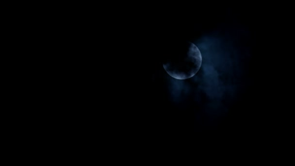 Nuvole Muovono Indietro Rivelando Una Grande Luna Piena — Video Stock