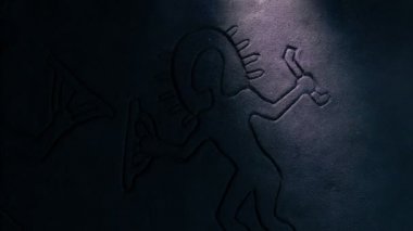 Meşale ile Astronot Kaya Oymaları Keşfediliyor