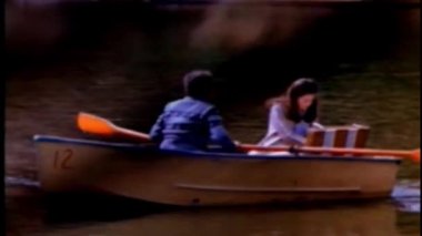 Romatik Çift Kürek - 16mm Klasik Film