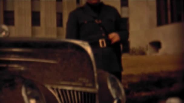 20世纪20年代或30年代的纽约警察 8毫米口径古董 — 图库视频影像