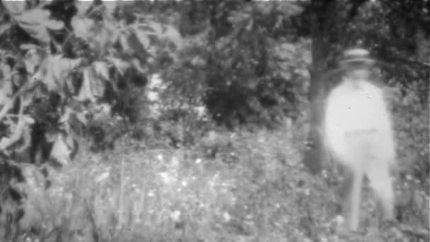 Man Walks Garden Vintage 8Mm — Video