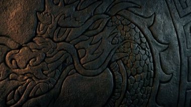 Çin Ejderha Duvarı 'nı geçiyoruz.