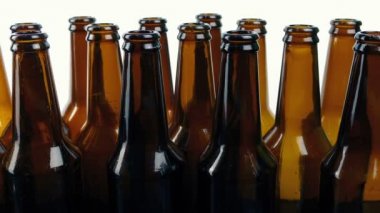 Geri Dönüşüm Çekimi için Boş Şişeler