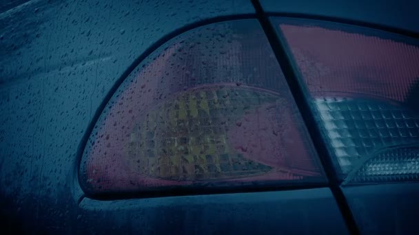 Carro Luz Piscando Chuva — Vídeo de Stock