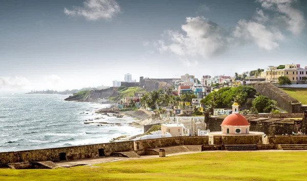 Cementerio de Santa Maria Magdalena de Pazzis en el viejo San Juan, Puerto — Foto de Stock