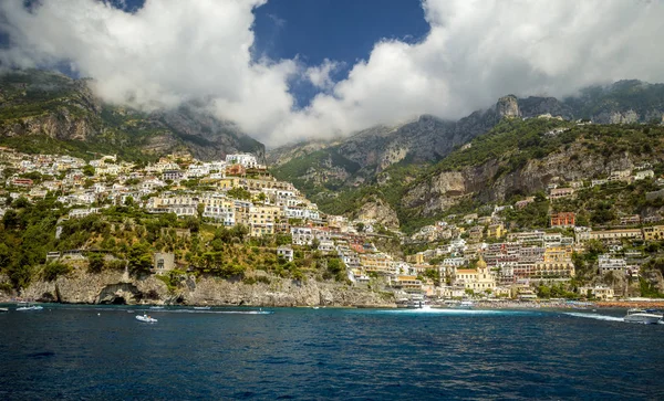 Positano město, pobřeží amalfi, Itálie — Stock fotografie