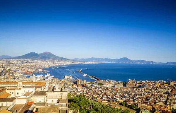 Panorama di Napoli città in Italia — Foto Stock