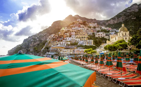 Positano. amalfiküste, italien — Stockfoto