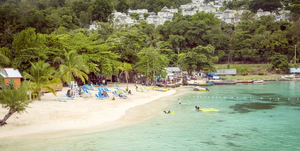 Paraíso praia em Ocho Rios, Jamaica — Fotografia de Stock