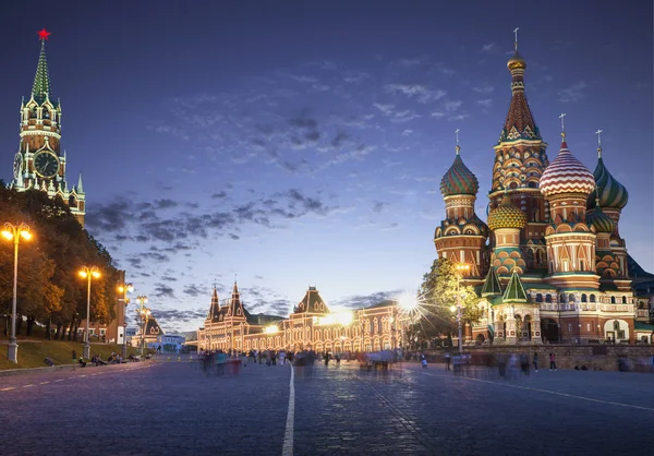 Panorama di Piazza Rossa a Mosca di notte, Russia — Foto Stock