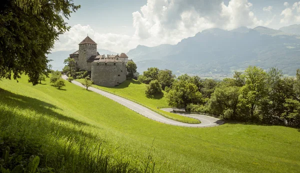 Castelo real em Vaduz, Liechtenstein — Fotografia de Stock