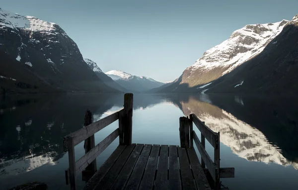 Old wooden pier at the lake in Norway — Stock Photo, Image