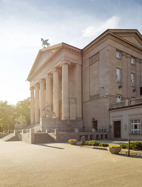 Grand theater v Poznani, Polsko — Stock fotografie