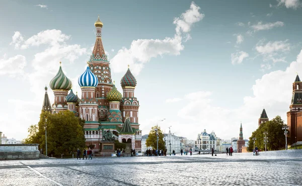 Св. Собор Василя на Красній площі в Москві. — стокове фото
