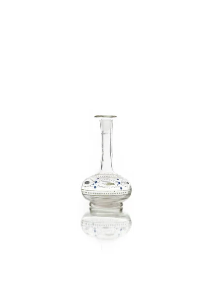 Vaso de vidro vintage isolado no fundo branco — Fotografia de Stock