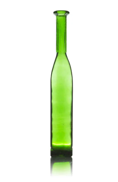 Groene glazen fles geïsoleerd op witte achtergrond — Stockfoto