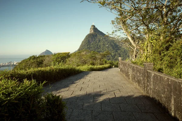 Montaña Corcovado en Río de Janeiro, Brasil — Foto de Stock