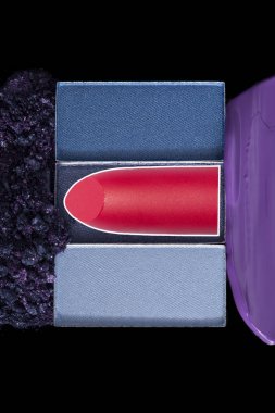 Kadın kırmızı ruj yakın çekim