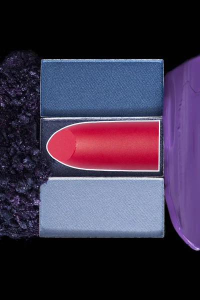 Kadın kırmızı ruj yakın çekim