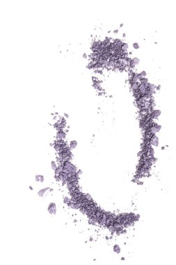 Beyaz arka plan üzerinde şık makyaj örnek