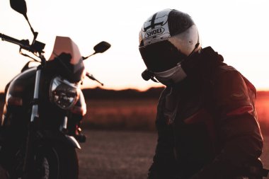 Spor. Güzel siyah motosiklet. Yakın plan..