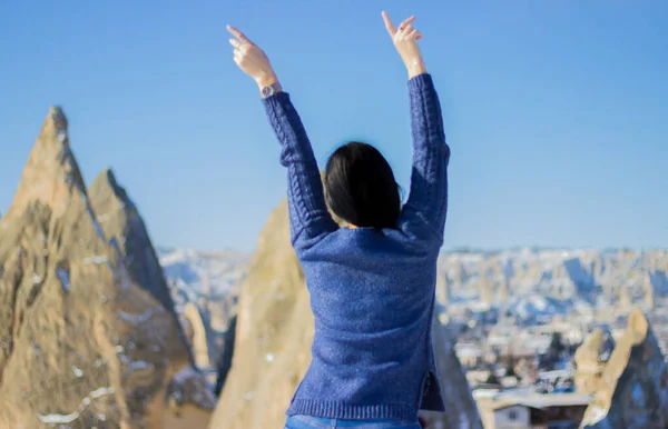 Kapadokya 'da kış yürüyüşü. Türkiye.