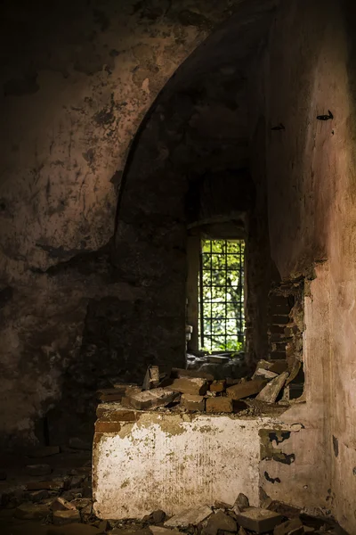 Εγκαταλελειμμένο παλιό δωμάτιο — Φωτογραφία Αρχείου