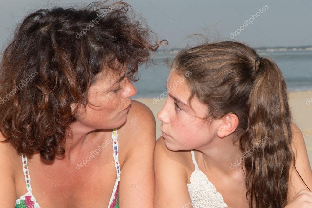 Versaute Vollbusige Cockold Cumshot
